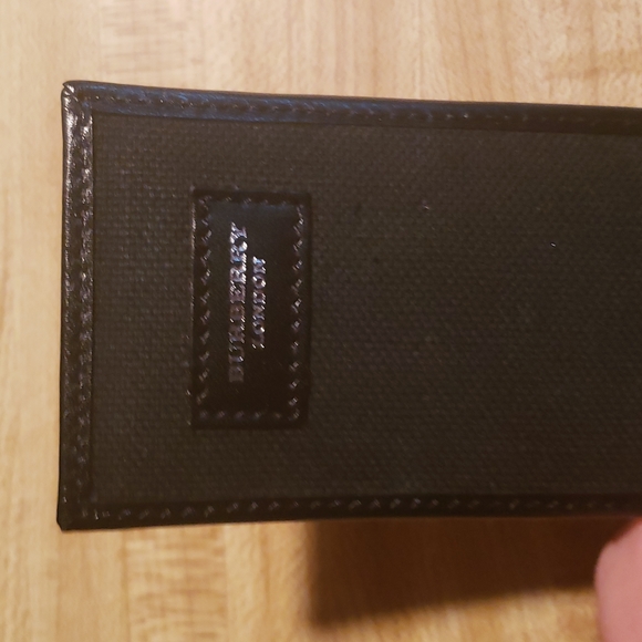Authentic Vintage Burberry Case -Never Been Used - Picture 4 of 4